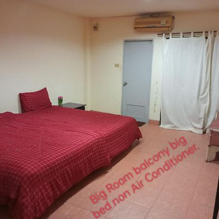 Apartments Thai Smile Паттая Екстер'єр фото