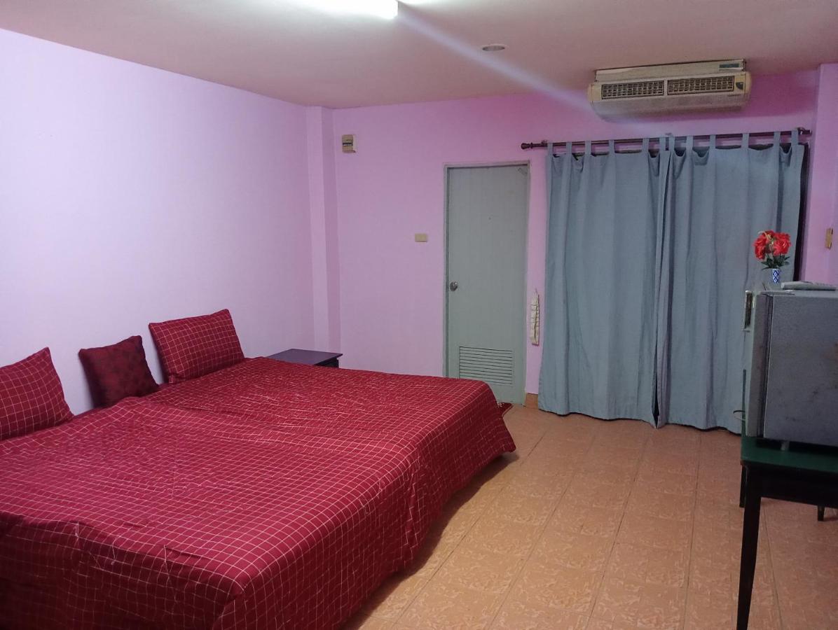 Apartments Thai Smile Паттая Екстер'єр фото